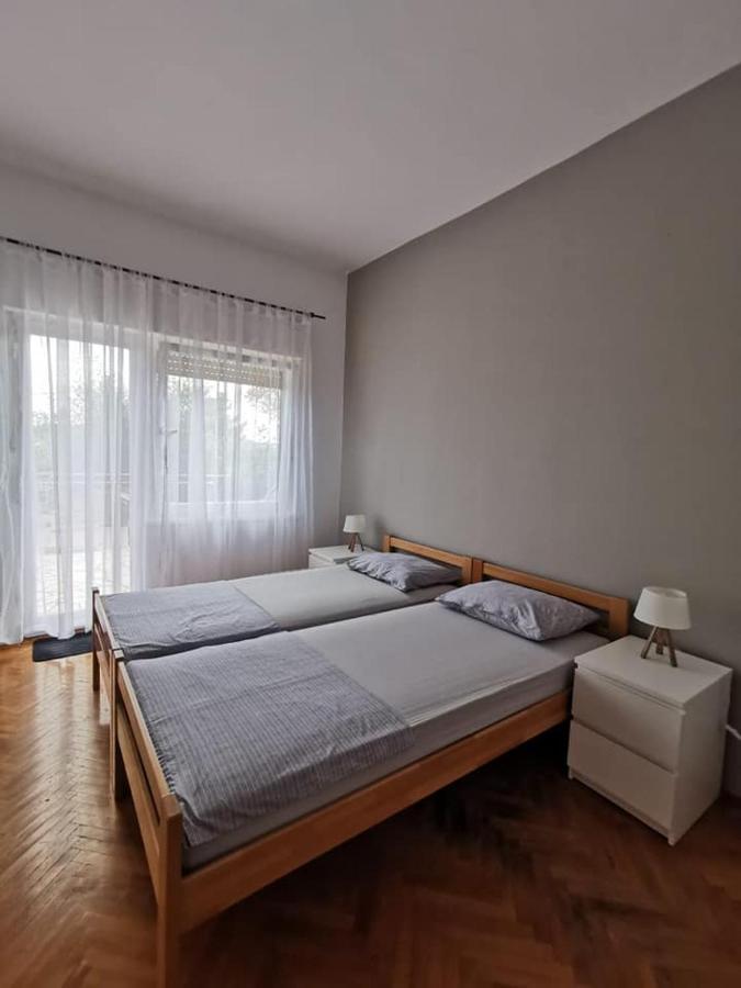 Apartman Simac Okrug Gornji โตรกีร์ ภายนอก รูปภาพ