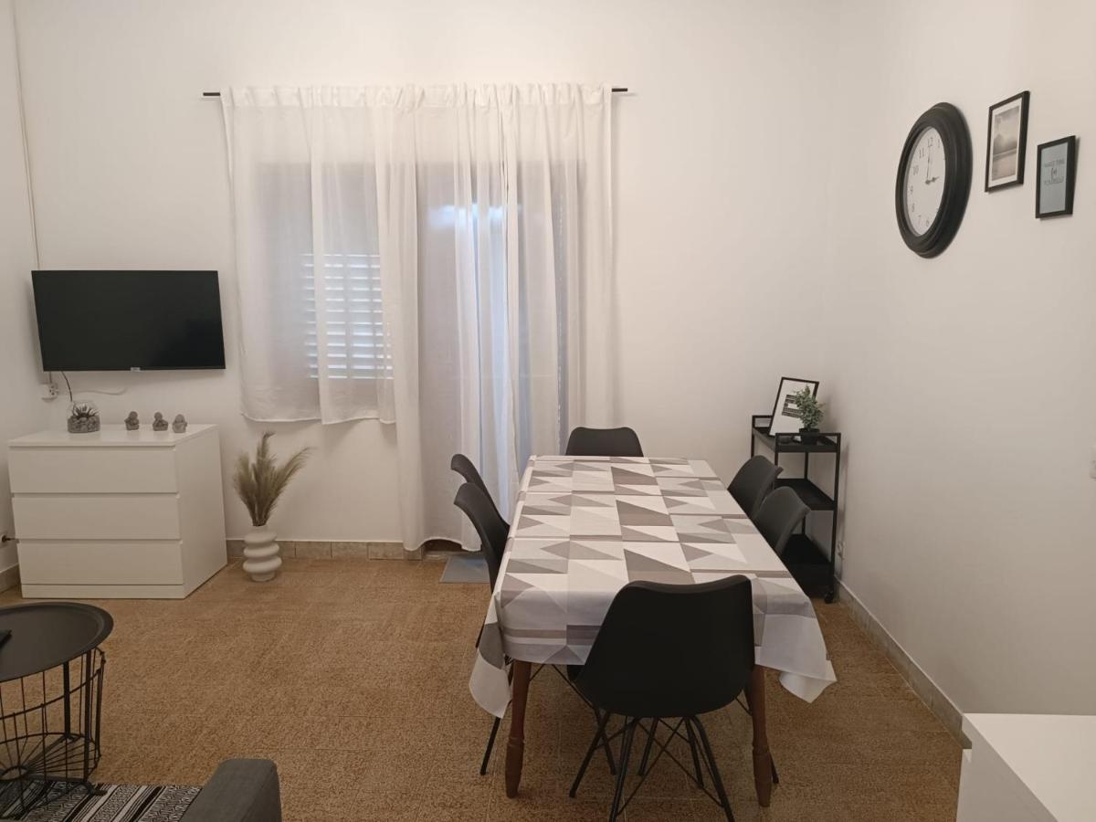 Apartman Simac Okrug Gornji โตรกีร์ ภายนอก รูปภาพ